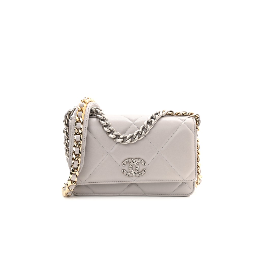 CHANEL 19 WALLET ON CHAIN CHANEL 19 WALLET ON CHAIN