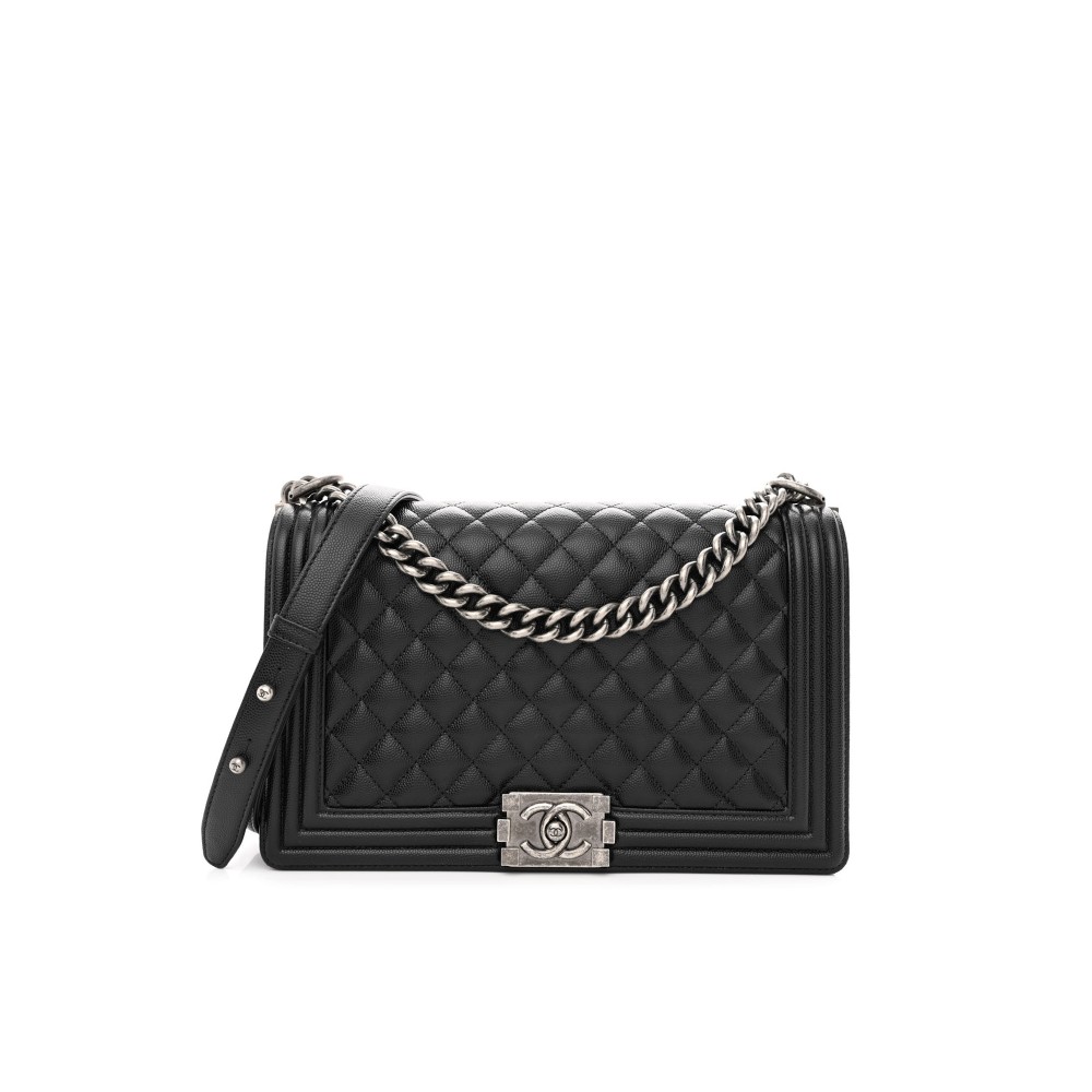 CHANEL MEDIUM BOY FLAP BAG CHANEL MEDIUM BOY FLAP BAG