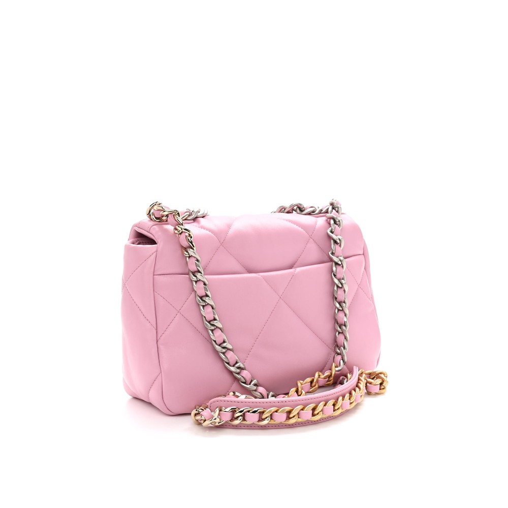 CHANEL MEDIUM 19 FLAP BAG CHANEL MEDIUM 19 FLAP BAG