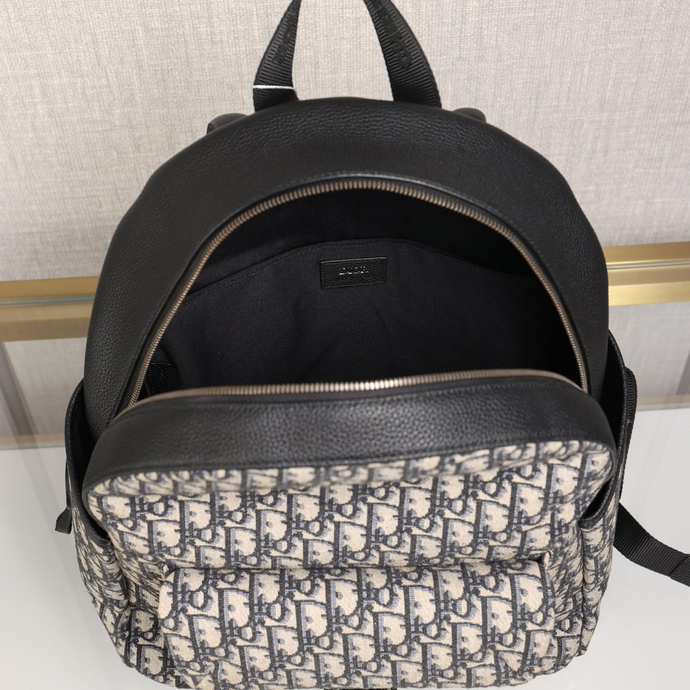 EXPLORER BACKPACK EXPLORER BACKPACK
