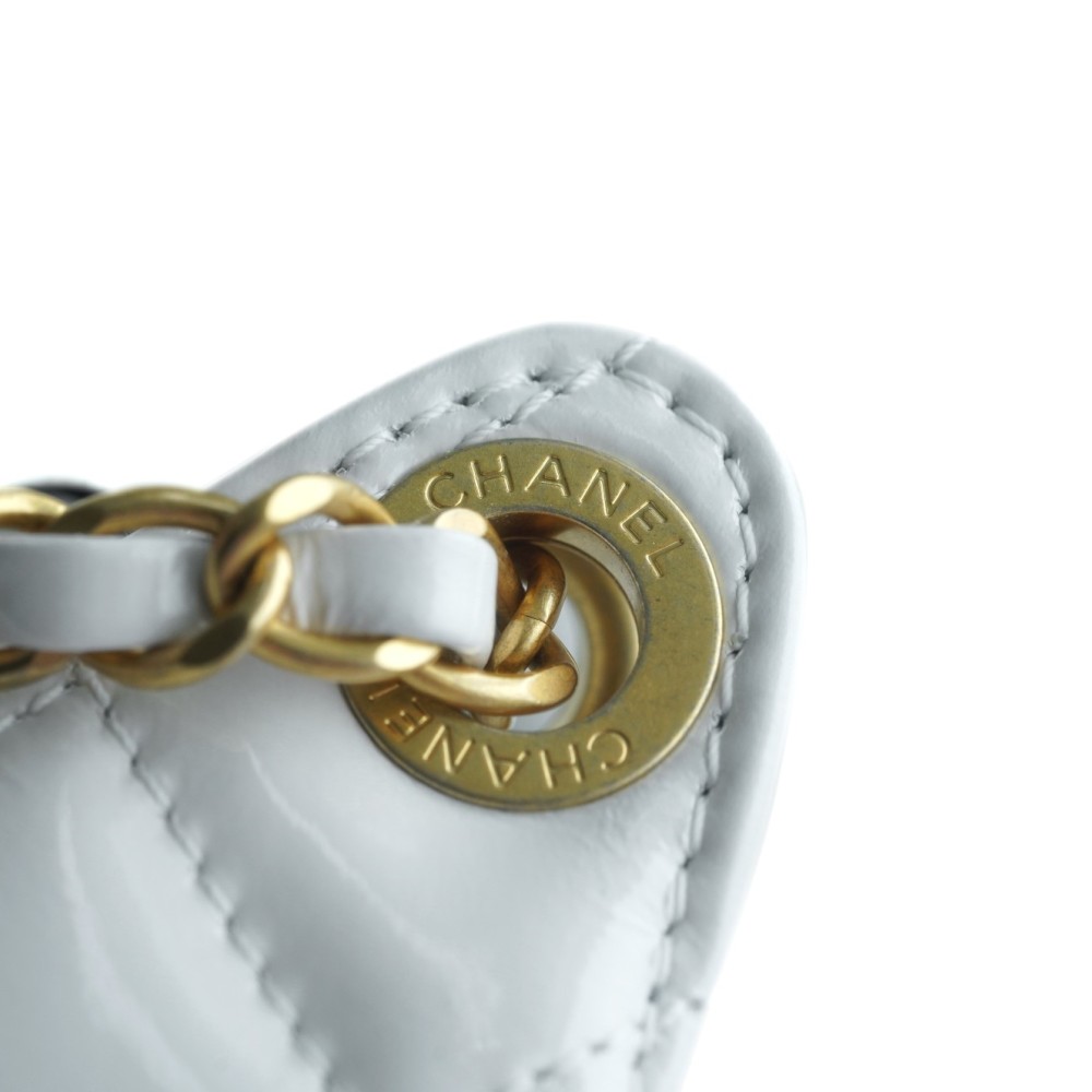 CHANEL WAVY HOBO BAG CHANEL WAVY HOBO BAG