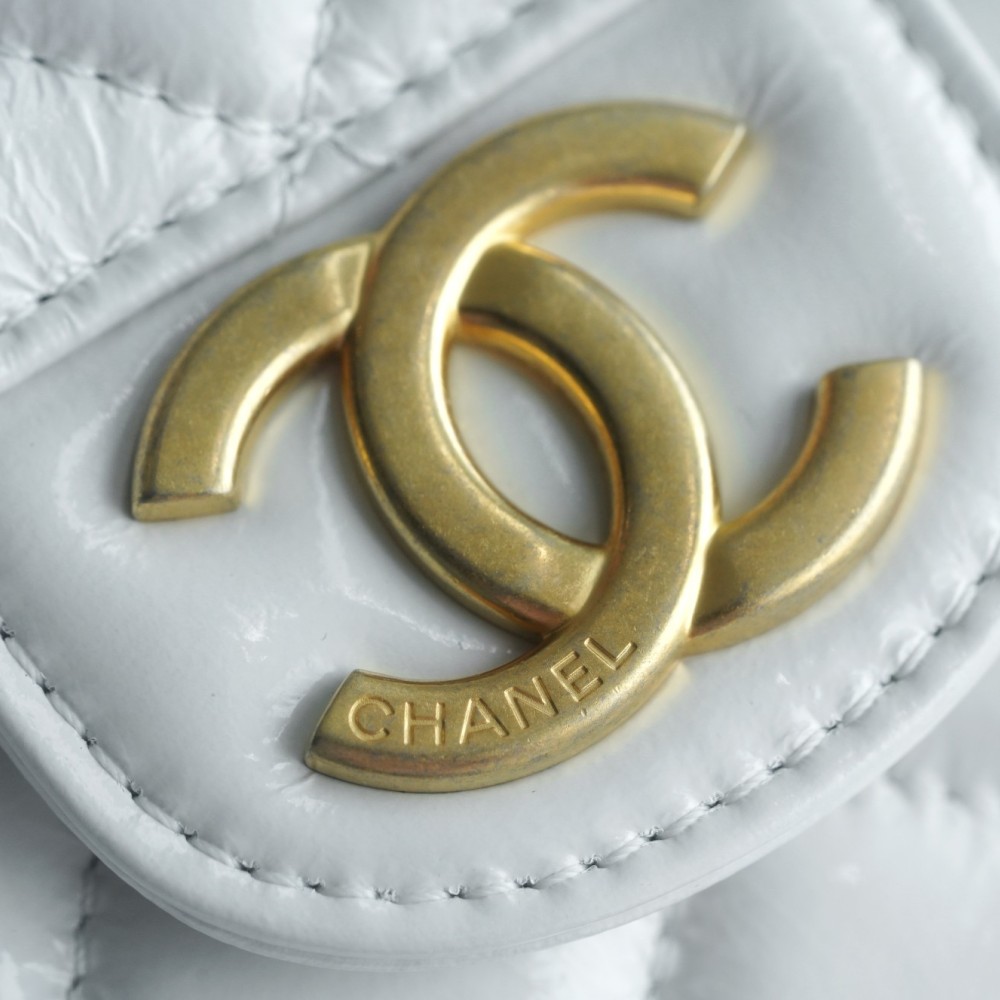 CHANEL WAVY HOBO BAG CHANEL WAVY HOBO BAG