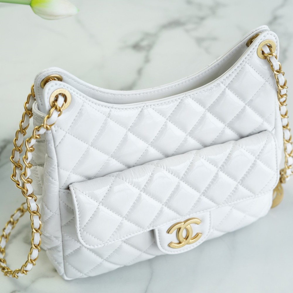 CHANEL WAVY HOBO BAG CHANEL WAVY HOBO BAG
