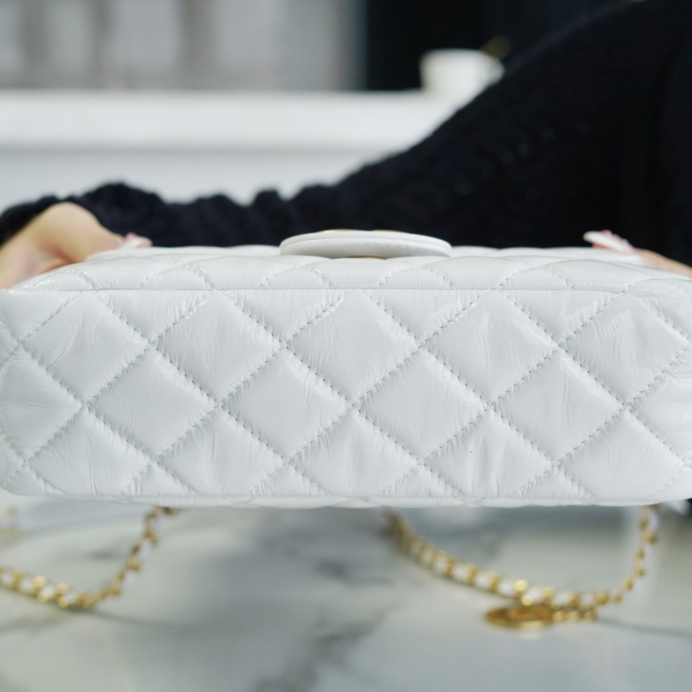 CHANEL WAVY HOBO BAG CHANEL WAVY HOBO BAG