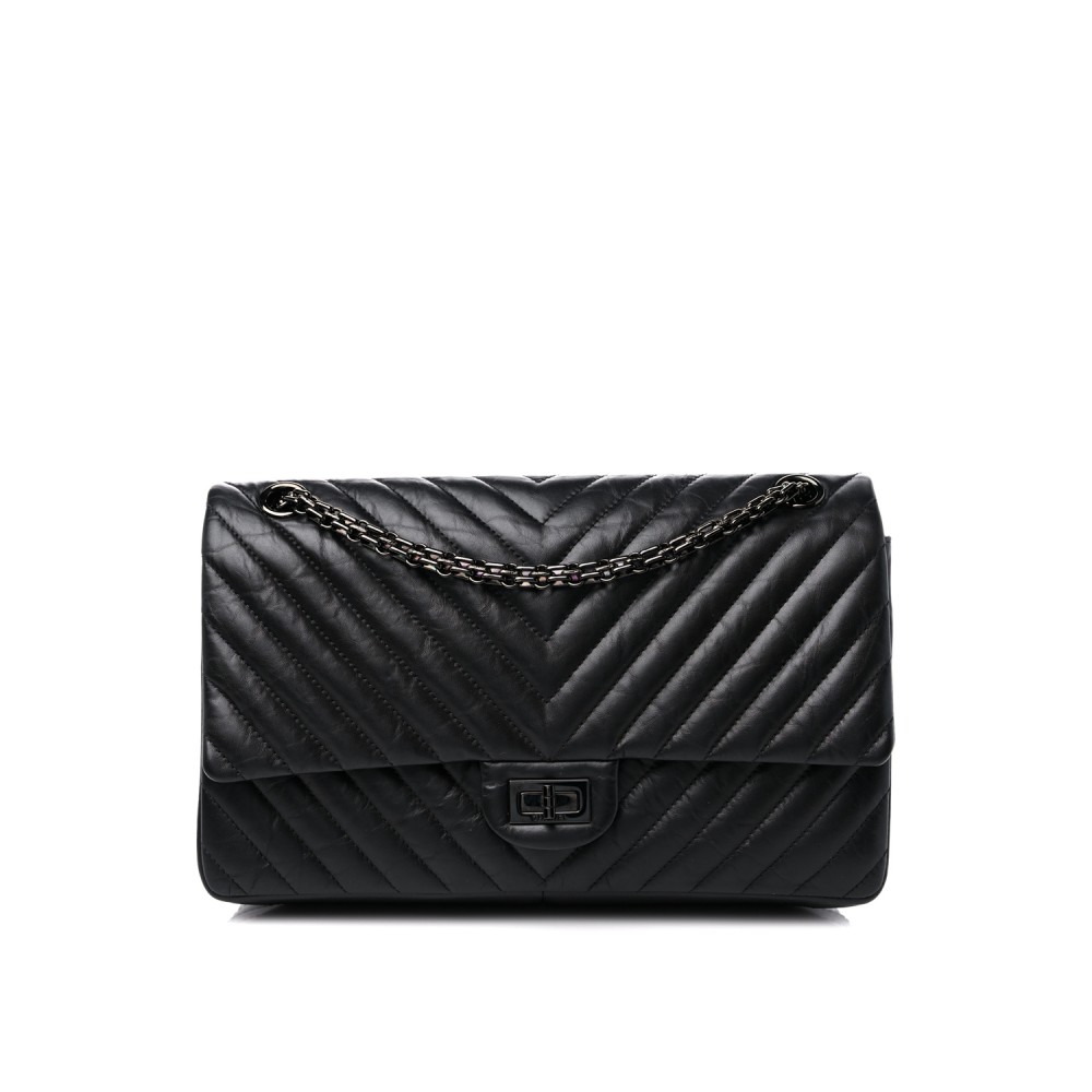 CHANEL LARGE 2.55 REISSUE 225 FLAP BAG CHANEL LARGE 2.55 REISSUE 225 FLAP BAG