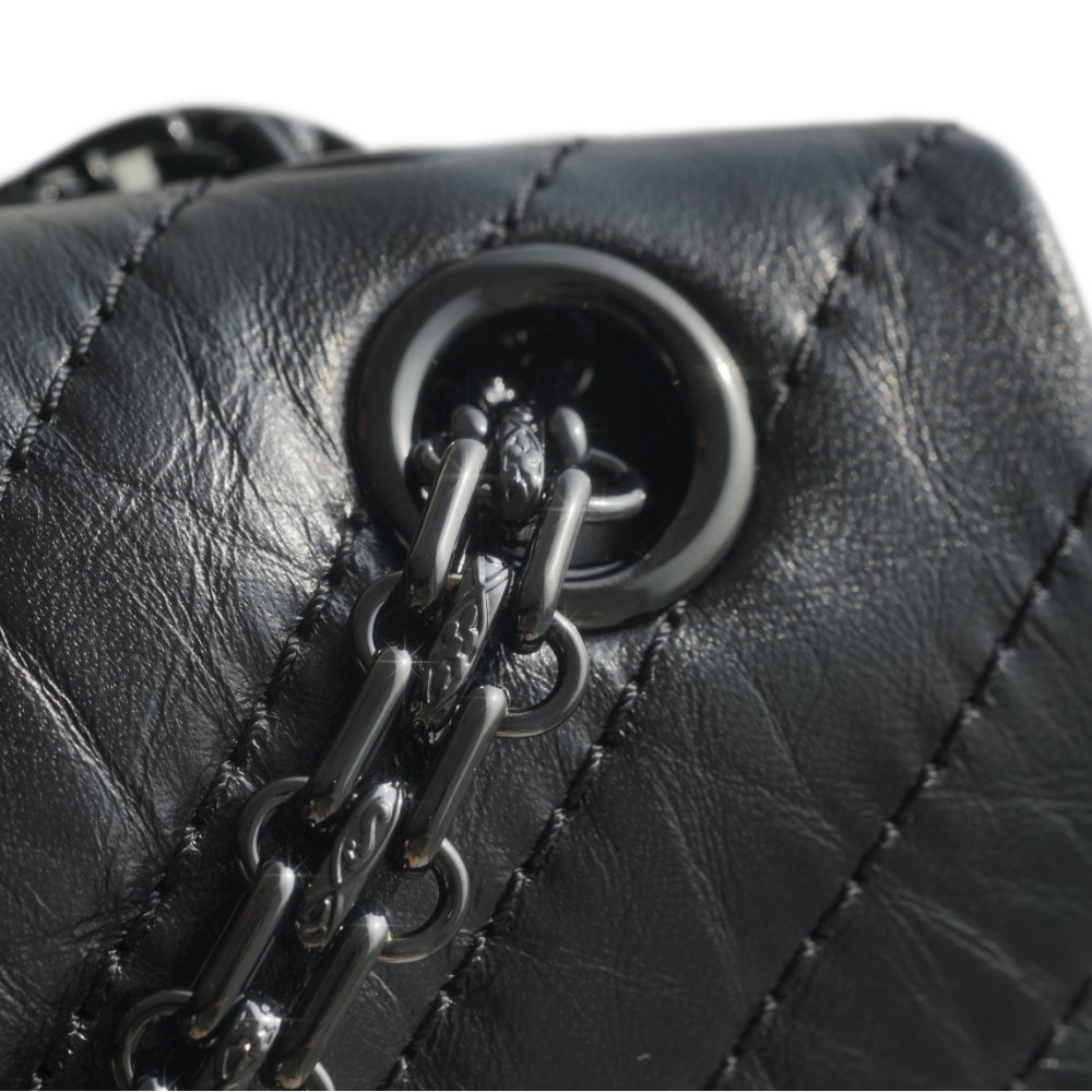 CHANEL 2.55 REISSUE 225 FLAP BAG CHANEL 2.55 REISSUE 225 FLAP BAG