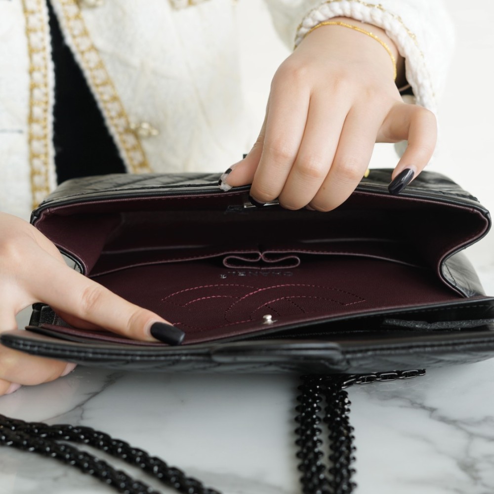 CHANEL 2.55 REISSUE 225 FLAP BAG CHANEL 2.55 REISSUE 225 FLAP BAG