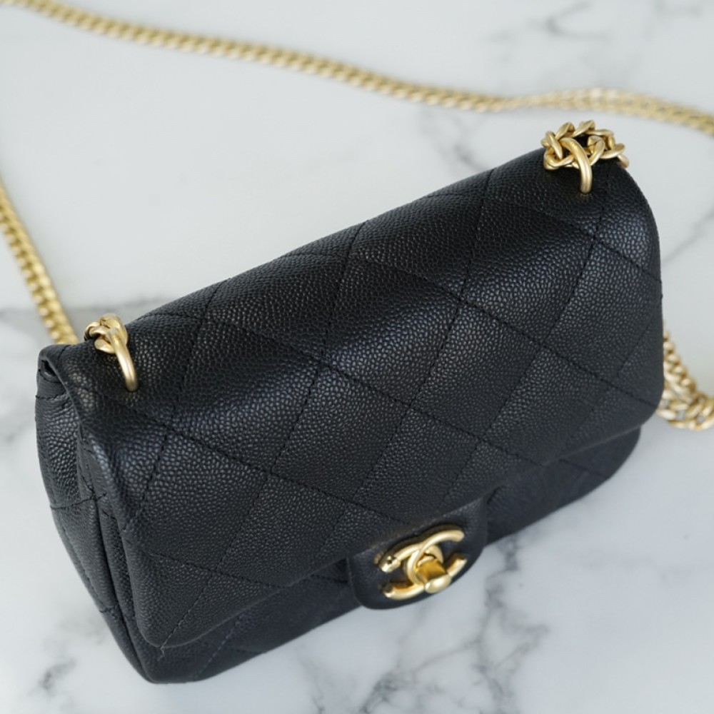 CHANEL LARGE SWEETHEART FLAP BAG CHANEL LARGE SWEETHEART FLAP BAG