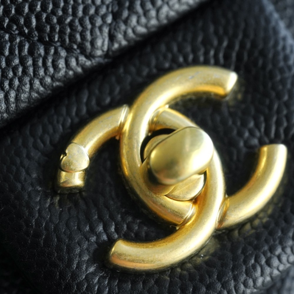 CHANEL LARGE SWEETHEART FLAP BAG CHANEL LARGE SWEETHEART FLAP BAG