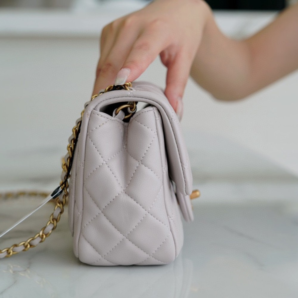 CHANEL PEARL CRUSH MINI FLAP BAG CHANEL PEARL CRUSH MINI FLAP BAG