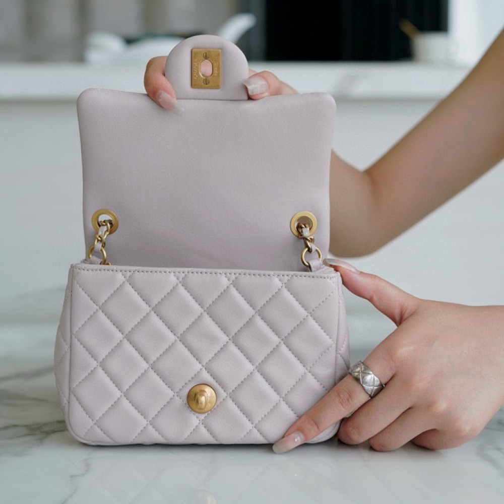 CHANEL PEARL CRUSH MINI FLAP BAG CHANEL PEARL CRUSH MINI FLAP BAG