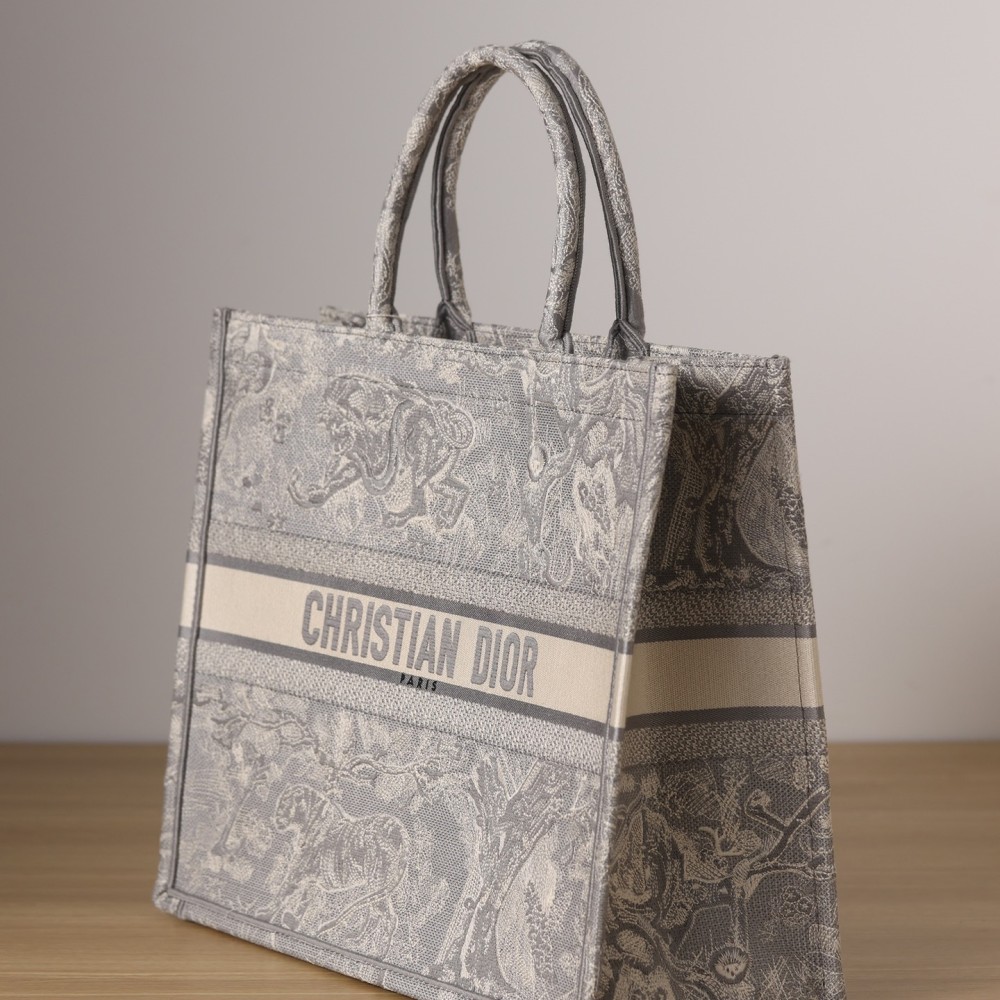 LARGE DIOR BOOK TOTE LARGE DIOR BOOK TOTE
