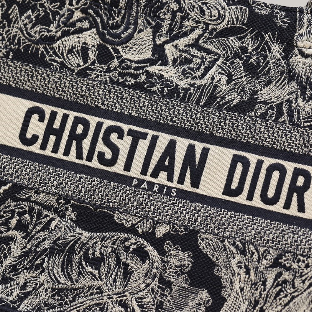 MEDIUM DIOR BOOK TOTE MEDIUM DIOR BOOK TOTE