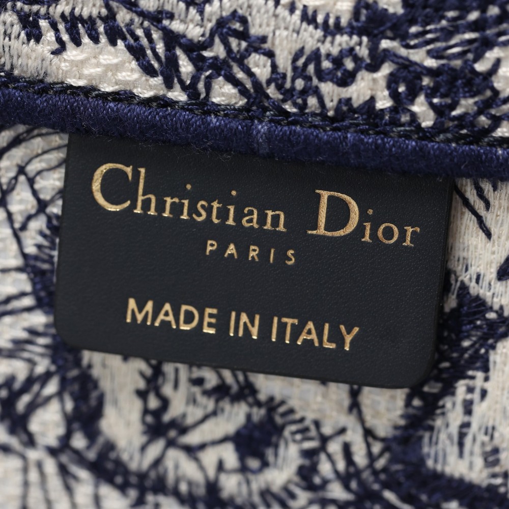 MEDIUM DIOR BOOK TOTE MEDIUM DIOR BOOK TOTE