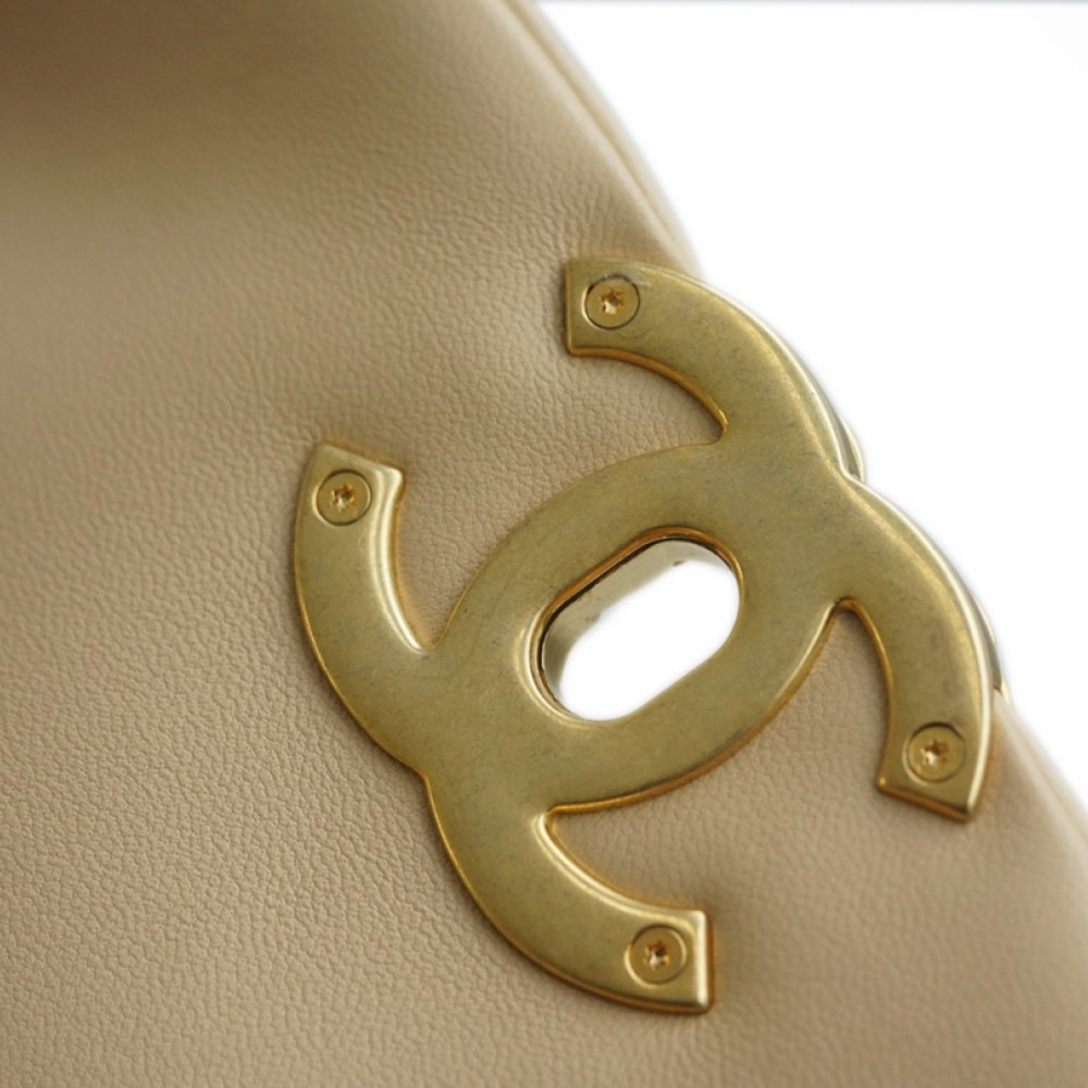 CHANEL MEDIUM 19 FLAP BAG CHANEL MEDIUM 19 FLAP BAG