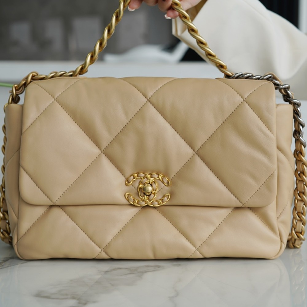 CHANEL MEDIUM 19 FLAP BAG CHANEL MEDIUM 19 FLAP BAG