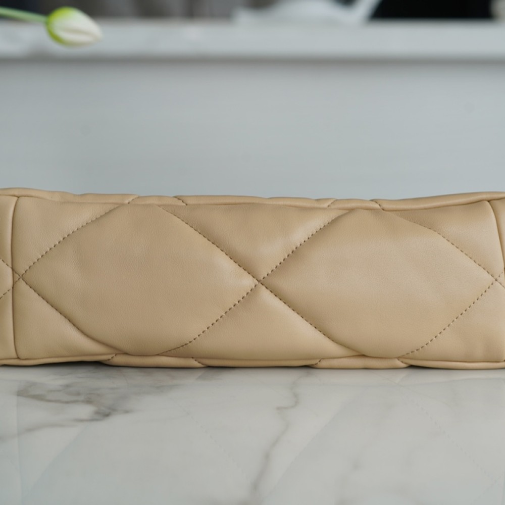 CHANEL MEDIUM 19 FLAP BAG CHANEL MEDIUM 19 FLAP BAG