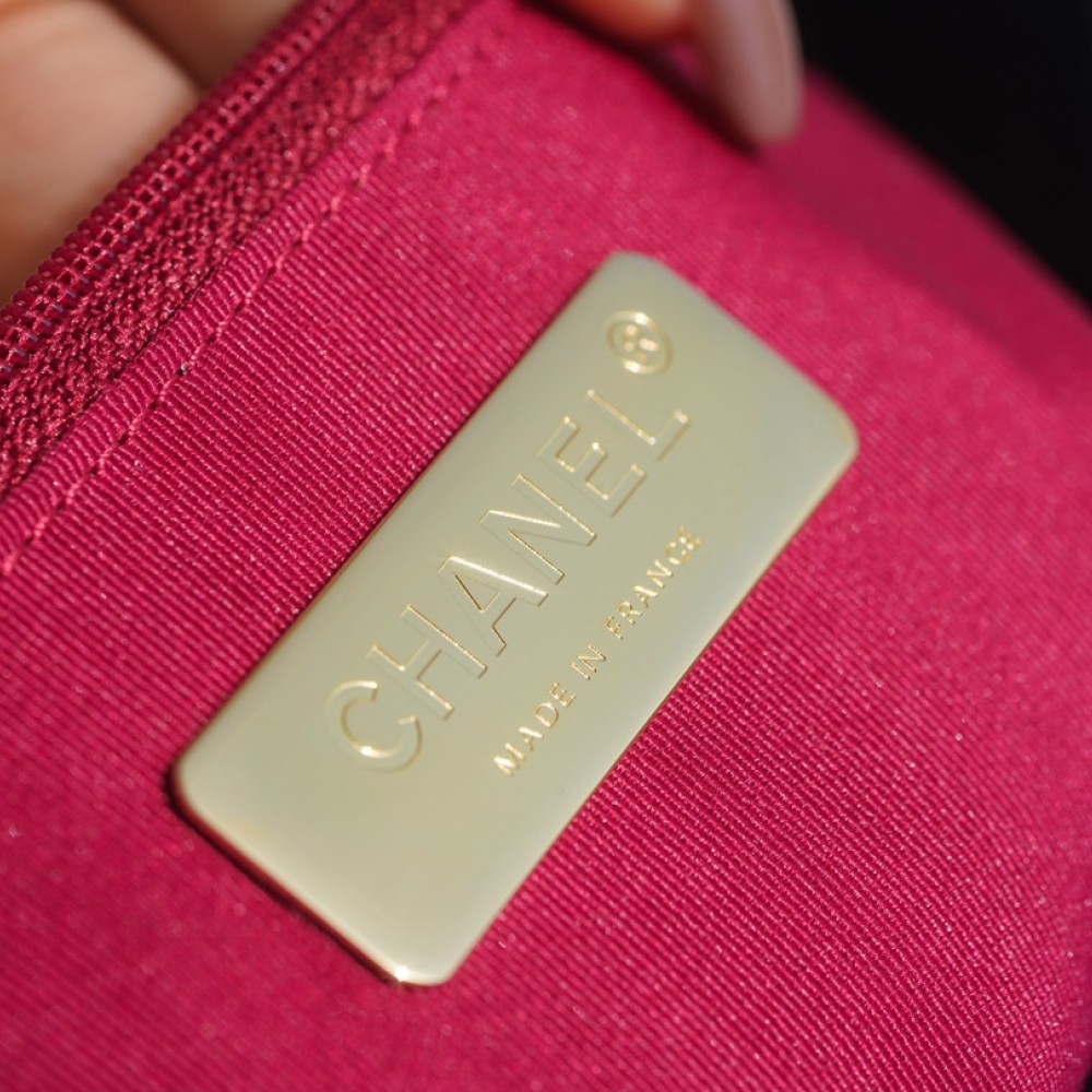 CHANEL MEDIUM 19 FLAP BAG CHANEL MEDIUM 19 FLAP BAG