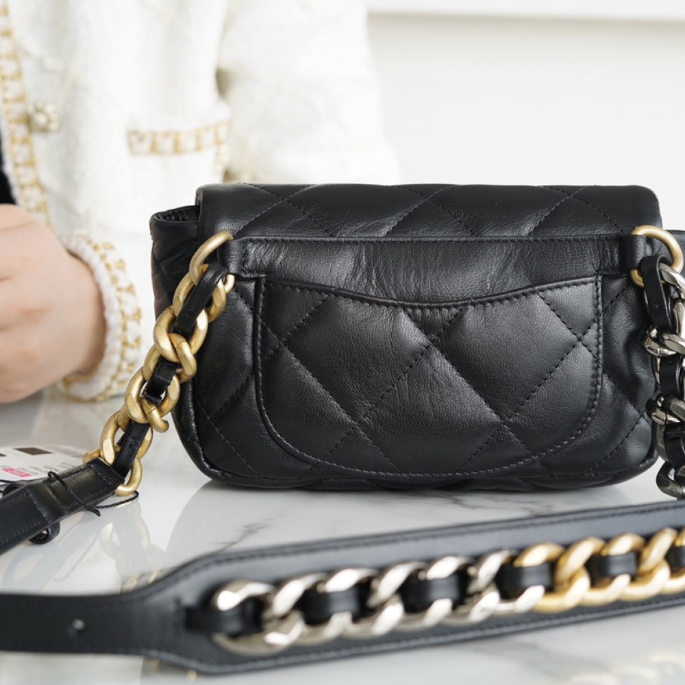 CHANEL 19 WAIST BAG CHANEL 19 WAIST BAG