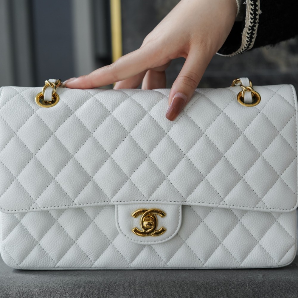 CHANEL MEDIUM DOUBLE FLAP BAG CHANEL MEDIUM DOUBLE FLAP BAG