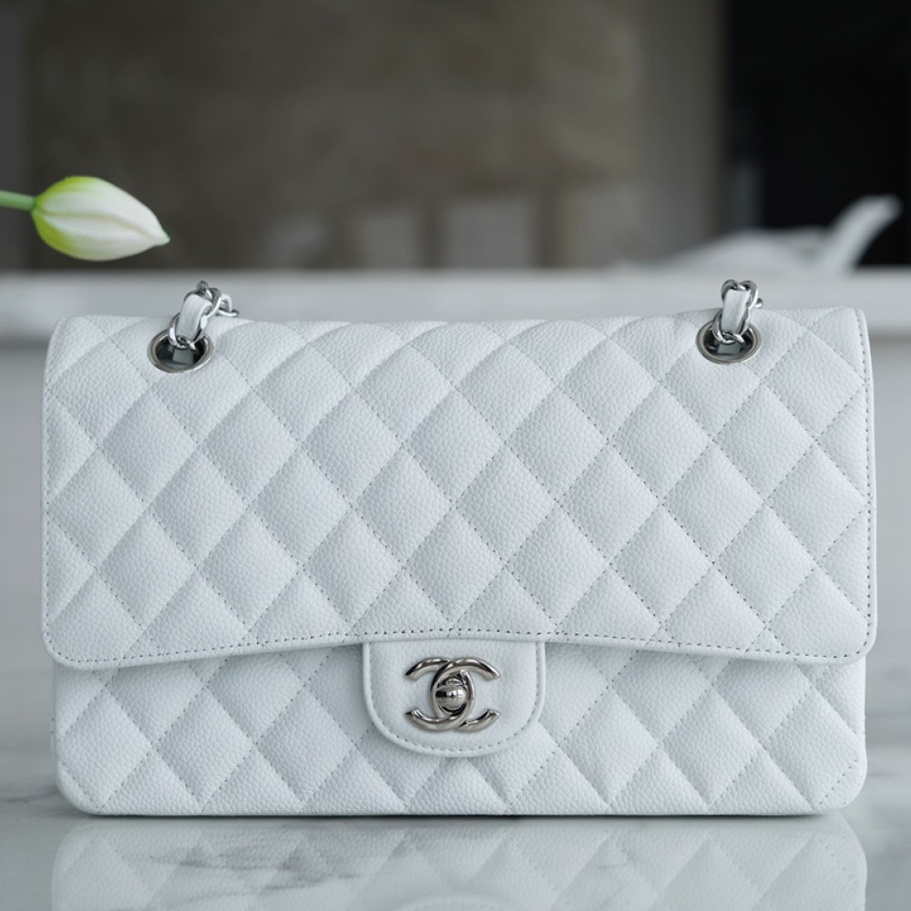 CHANEL MEDIUM DOUBLE FLAP BAG CHANEL MEDIUM DOUBLE FLAP BAG