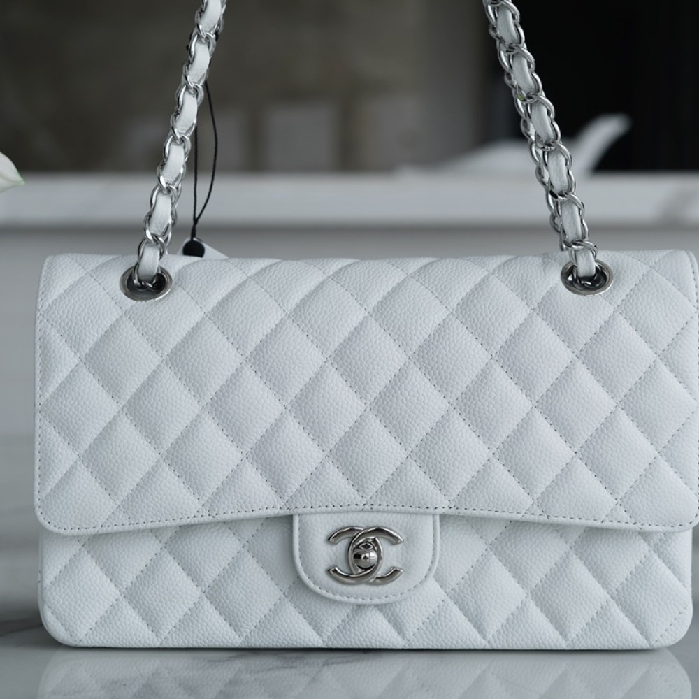 CHANEL MEDIUM DOUBLE FLAP BAG CHANEL MEDIUM DOUBLE FLAP BAG