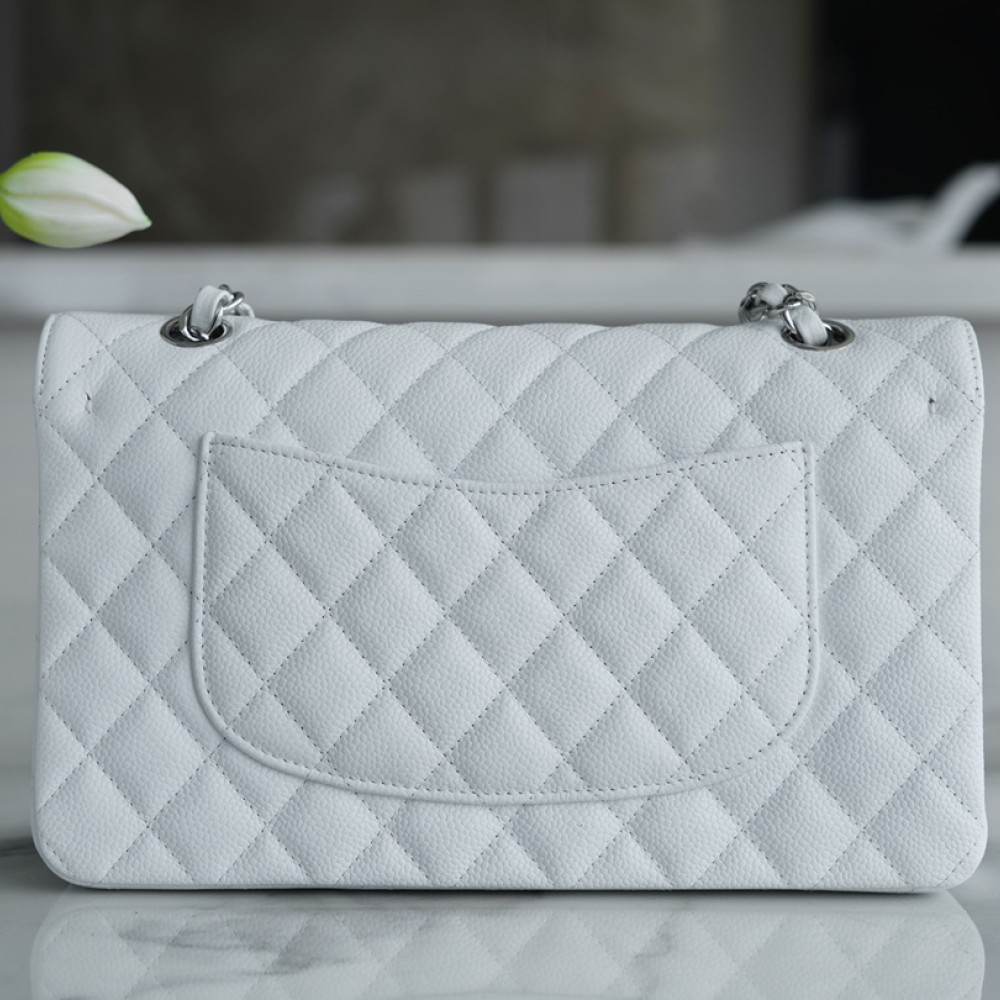 CHANEL MEDIUM DOUBLE FLAP BAG CHANEL MEDIUM DOUBLE FLAP BAG