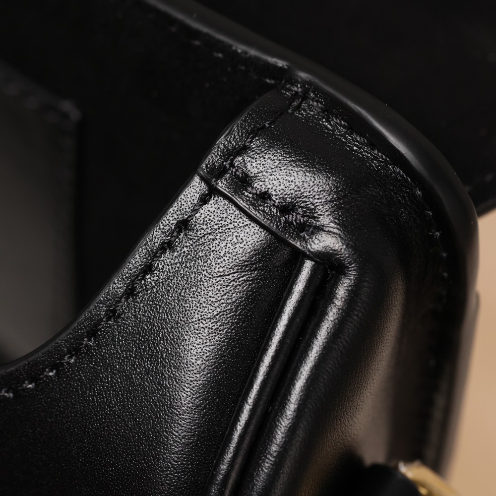 DIOR BOBBY EAST-WEST BAG DIOR BOBBY EAST-WEST BAG