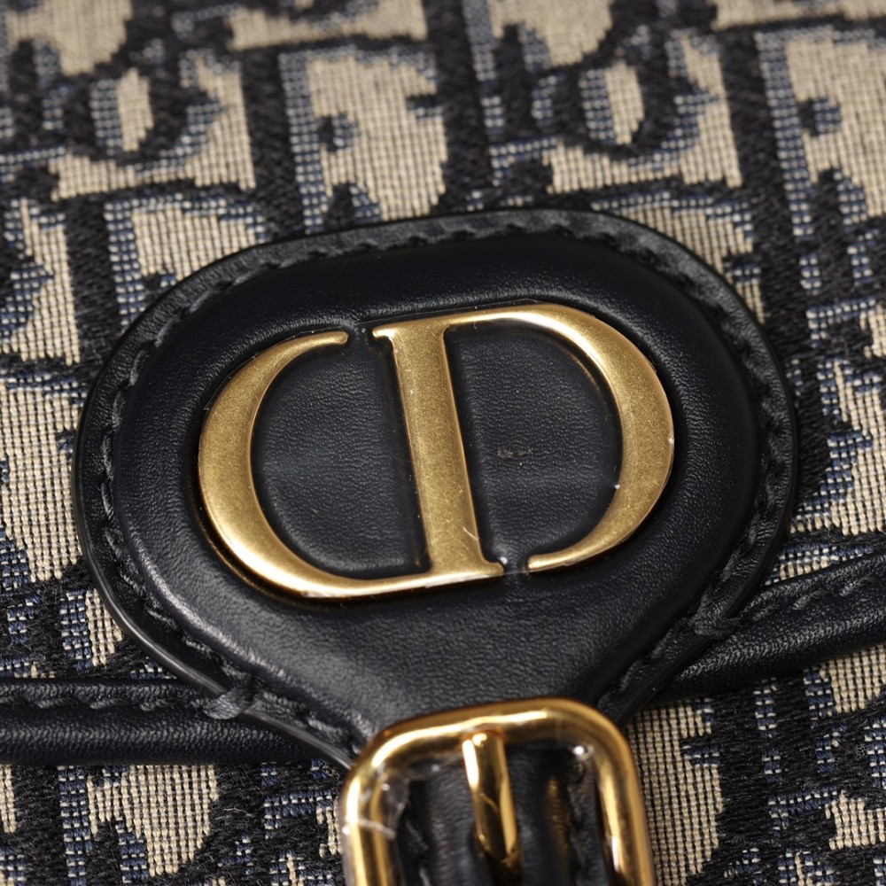 MEDIUM DIOR BOBBY BAG MEDIUM DIOR BOBBY BAG