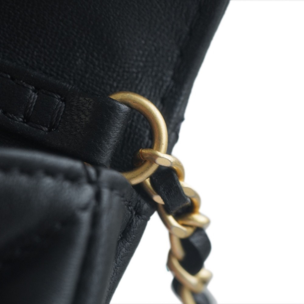 CHANEL PEARL CRUSH WAIST BAG CHANEL PEARL CRUSH WAIST BAG