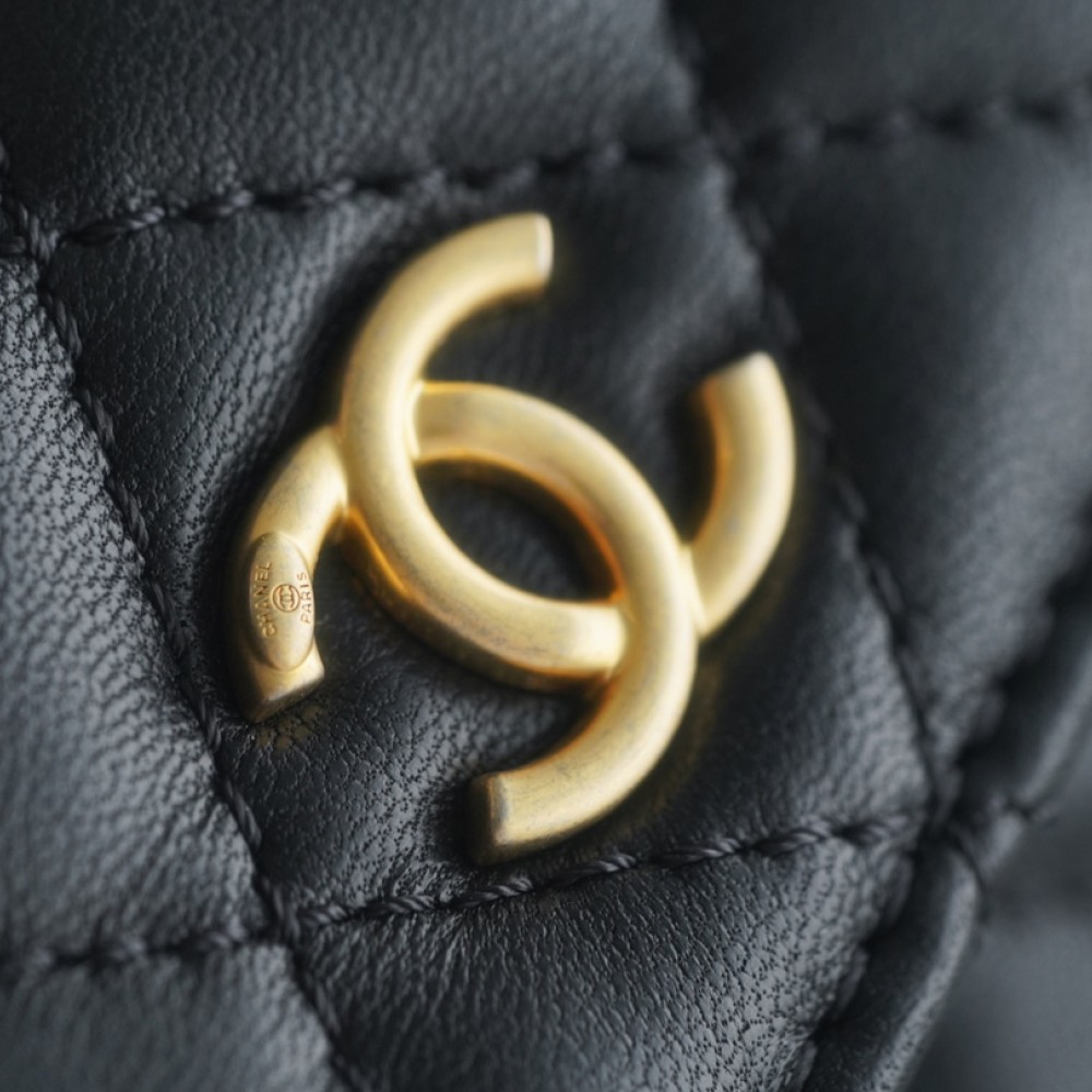 CHANEL PEARL CRUSH WAIST BAG CHANEL PEARL CRUSH WAIST BAG