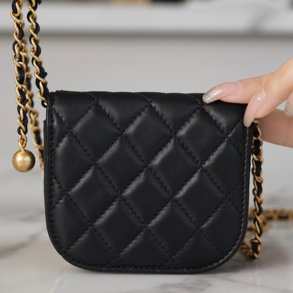 CHANEL PEARL CRUSH WAIST BAG CHANEL PEARL CRUSH WAIST BAG