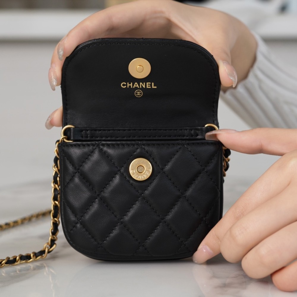CHANEL PEARL CRUSH WAIST BAG CHANEL PEARL CRUSH WAIST BAG