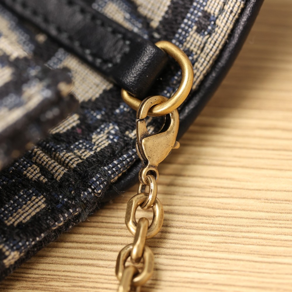 SADDLE POUCH SADDLE POUCH