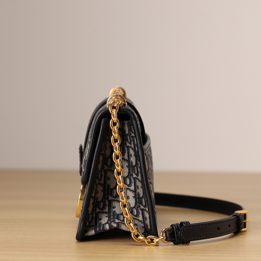 30 MONTAIGNE CHAIN BAG 30 MONTAIGNE CHAIN BAG