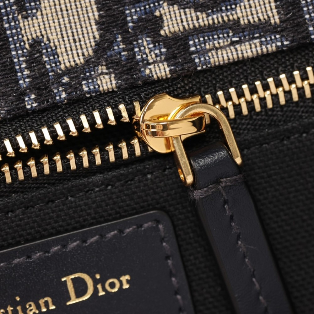 30 MONTAIGNE CHAIN BAG 30 MONTAIGNE CHAIN BAG