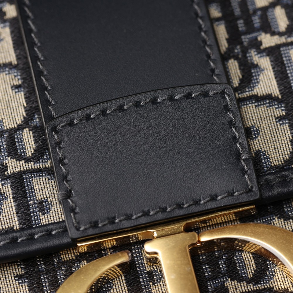 30 MONTAIGNE BAG 30 MONTAIGNE BAG