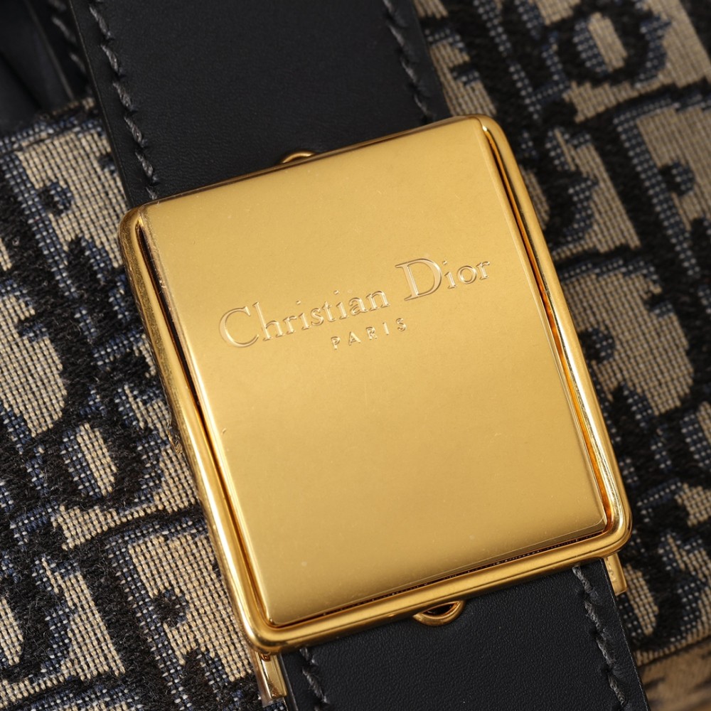 30 MONTAIGNE BOX BAG 30 MONTAIGNE BOX BAG