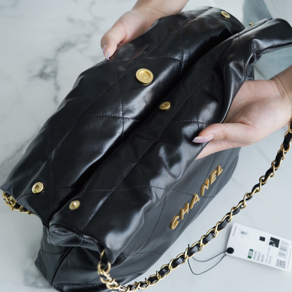 CHANEL 22 SMALL BAG CHANEL 22 SMALL BAG