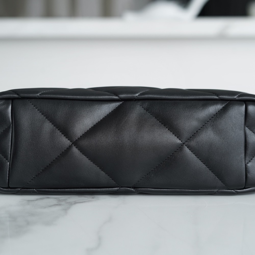CHANEL 19 EAST WEST SHOPPING BAG CHANEL 19 EAST WEST SHOPPING BAG