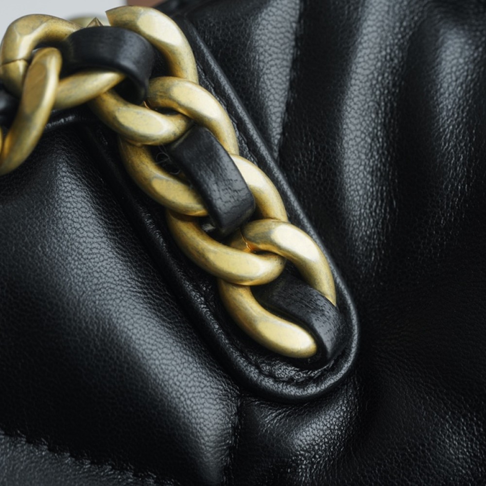 CHANEL 19 EAST WEST SHOPPING BAG CHANEL 19 EAST WEST SHOPPING BAG