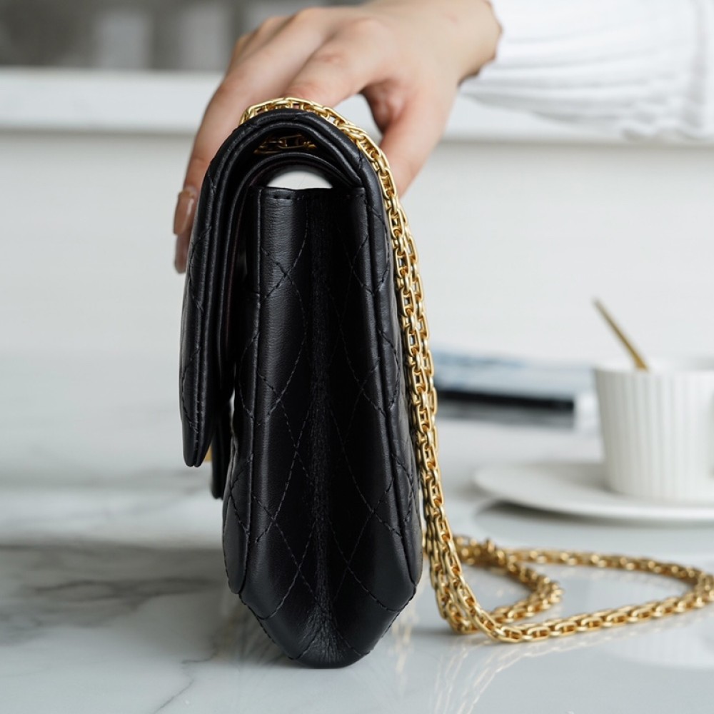 CHANEL 2.55 SMALL FLAP BAG CHANEL 2.55 SMALL FLAP BAG