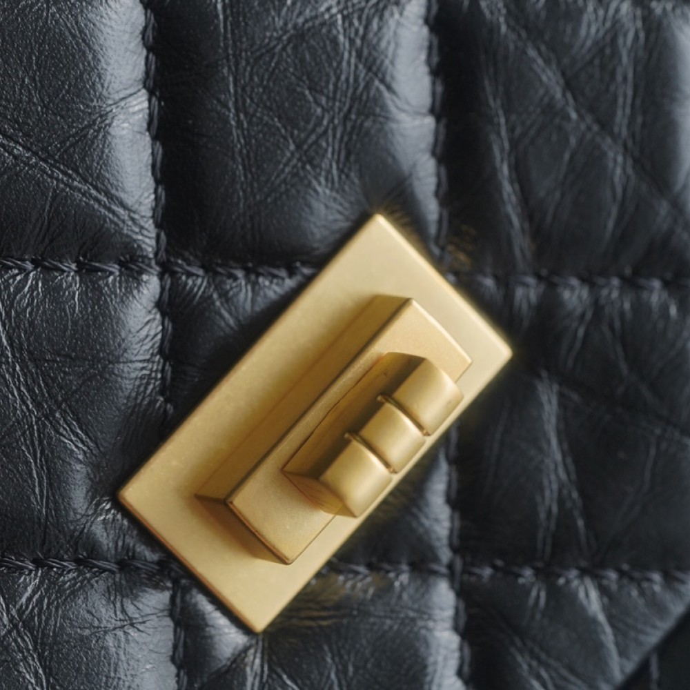 CHANEL 2.55 MINI FLAP BAG CHANEL 2.55 MINI FLAP BAG