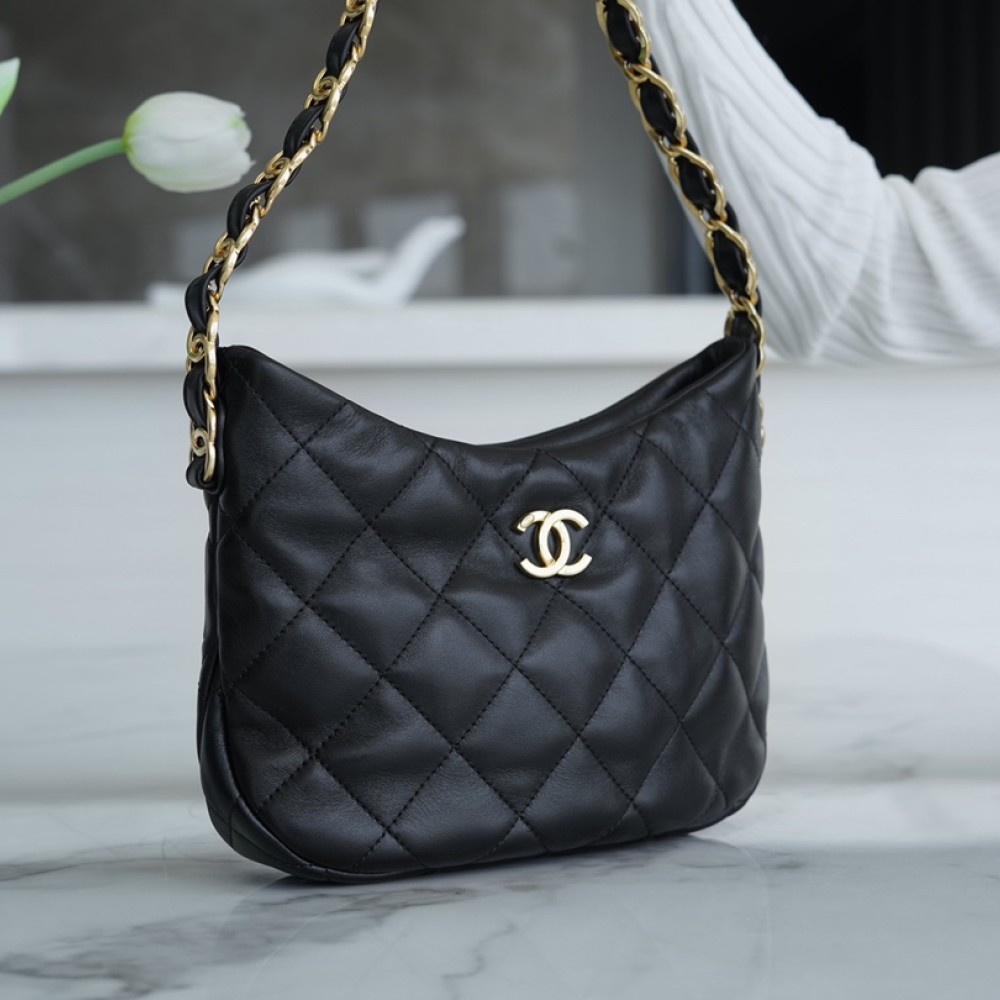CHANEL LINKS HOBO BAG CHANEL LINKS HOBO BAG