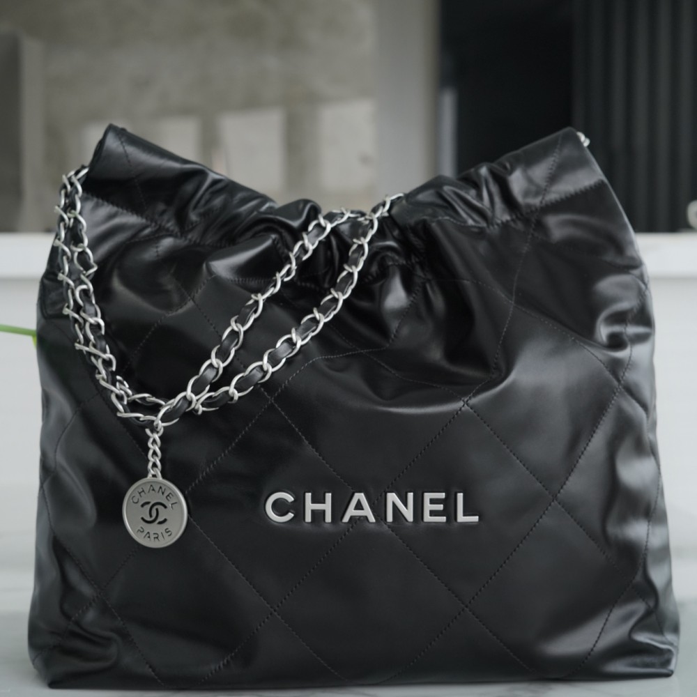 CHANEL 22 MEDIUM BAG CHANEL 22 MEDIUM BAG
