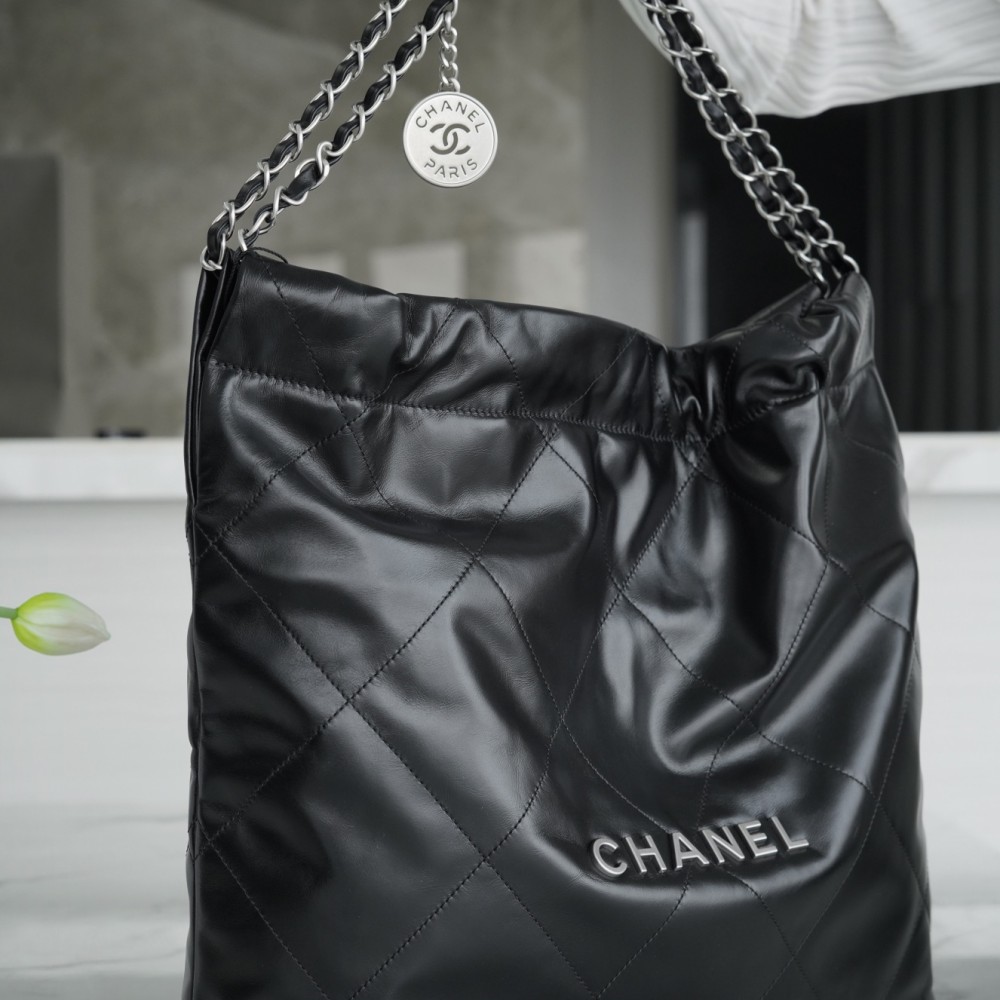 CHANEL 22 MEDIUM BAG CHANEL 22 MEDIUM BAG