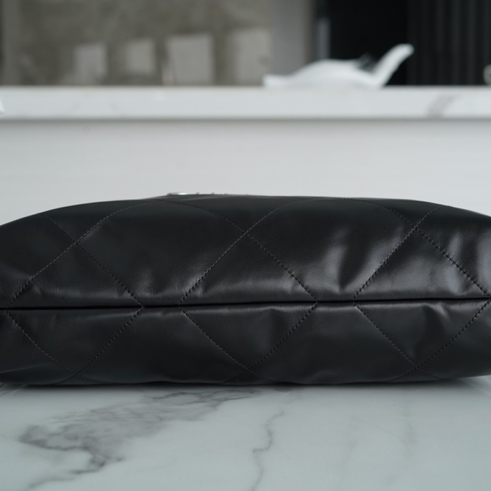 CHANEL 22 MEDIUM BAG CHANEL 22 MEDIUM BAG
