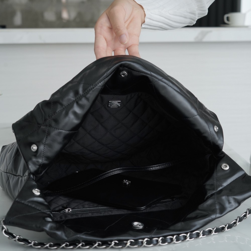 CHANEL 22 MEDIUM BAG CHANEL 22 MEDIUM BAG