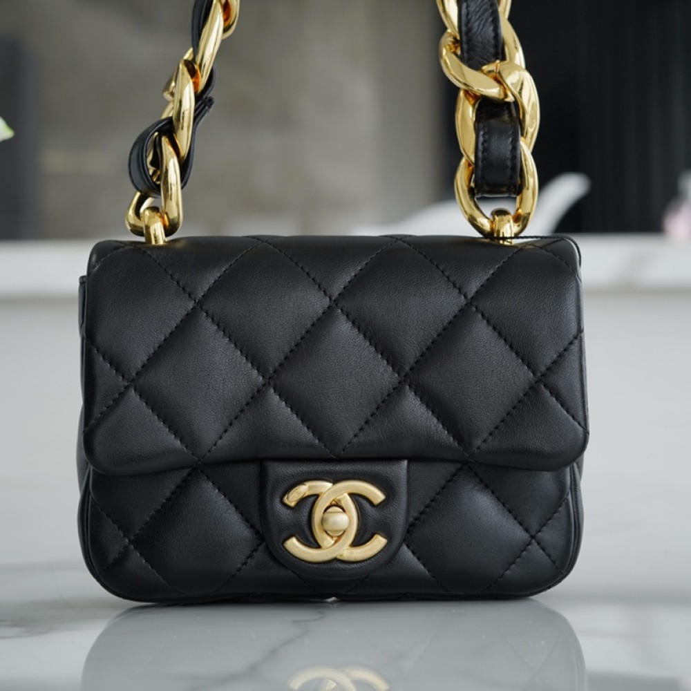 CHANEL MINI FUNKY TOWN FLAP BAG CHANEL MINI FUNKY TOWN FLAP BAG