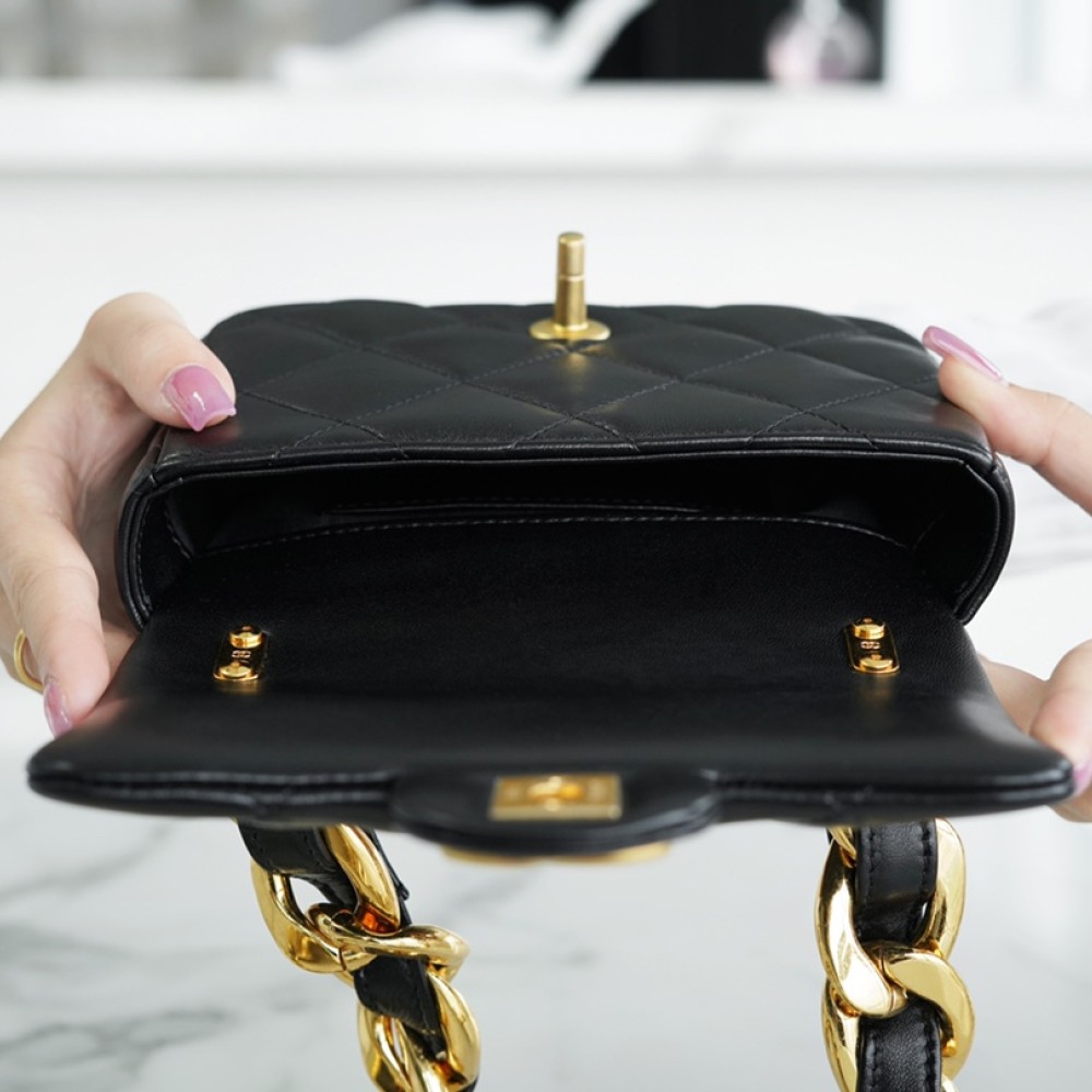 CHANEL MINI FUNKY TOWN FLAP BAG CHANEL MINI FUNKY TOWN FLAP BAG